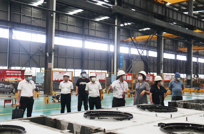 南昌市發(fā)改委副主任鐘雷英到市政遠大公司調研裝配式建筑